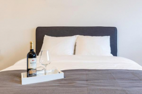 New modern Loft apartment View walk city centre 20D